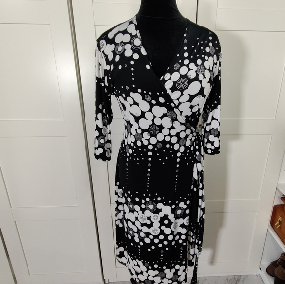 Polka Dot Wrap Dress Size 16 - Picture 1 of 4